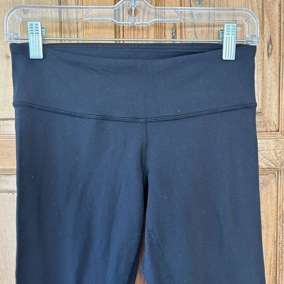 Lululemon 6 (?) Black Cropped Leggings - Picture 2 of 7